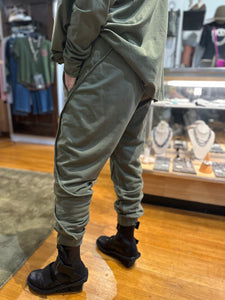 Studio B3 - Roots Pant