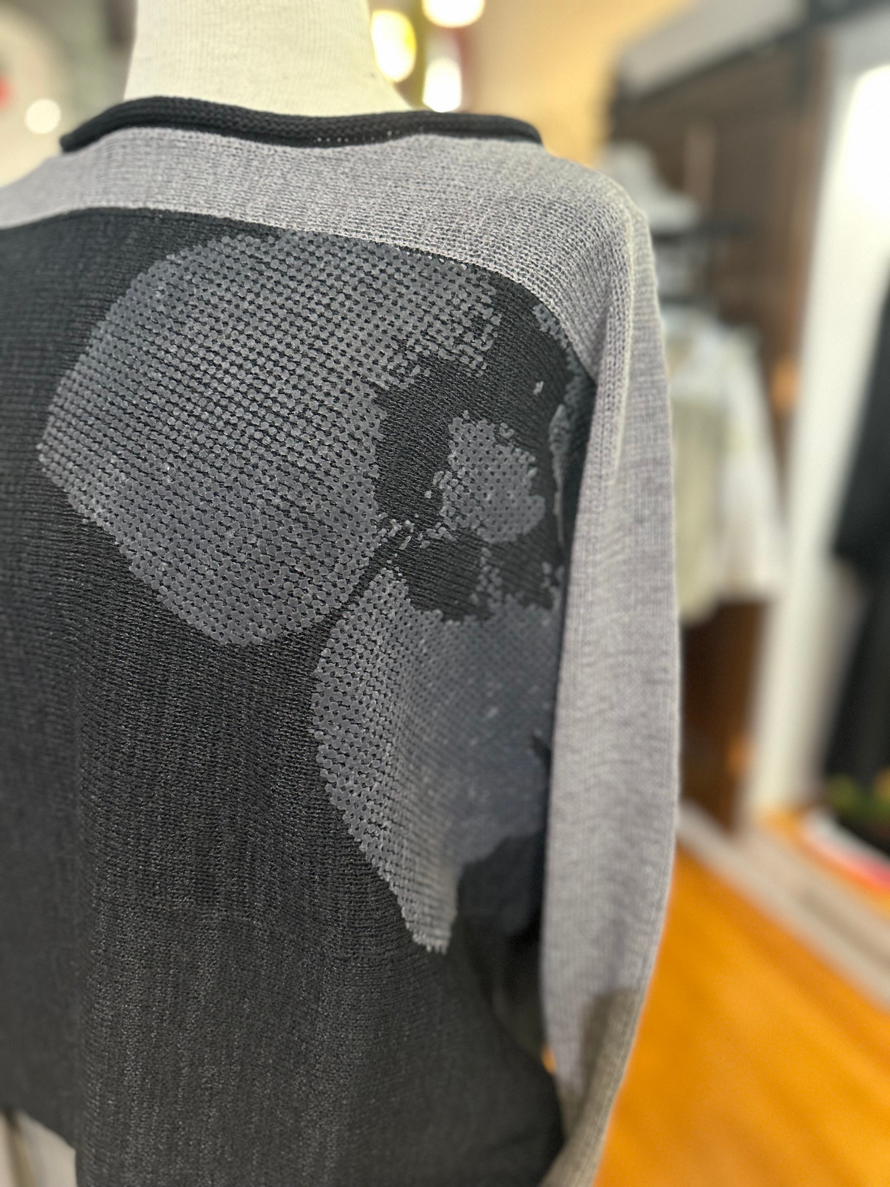 Rundholz Black Label - Black Grey Flock Pullover