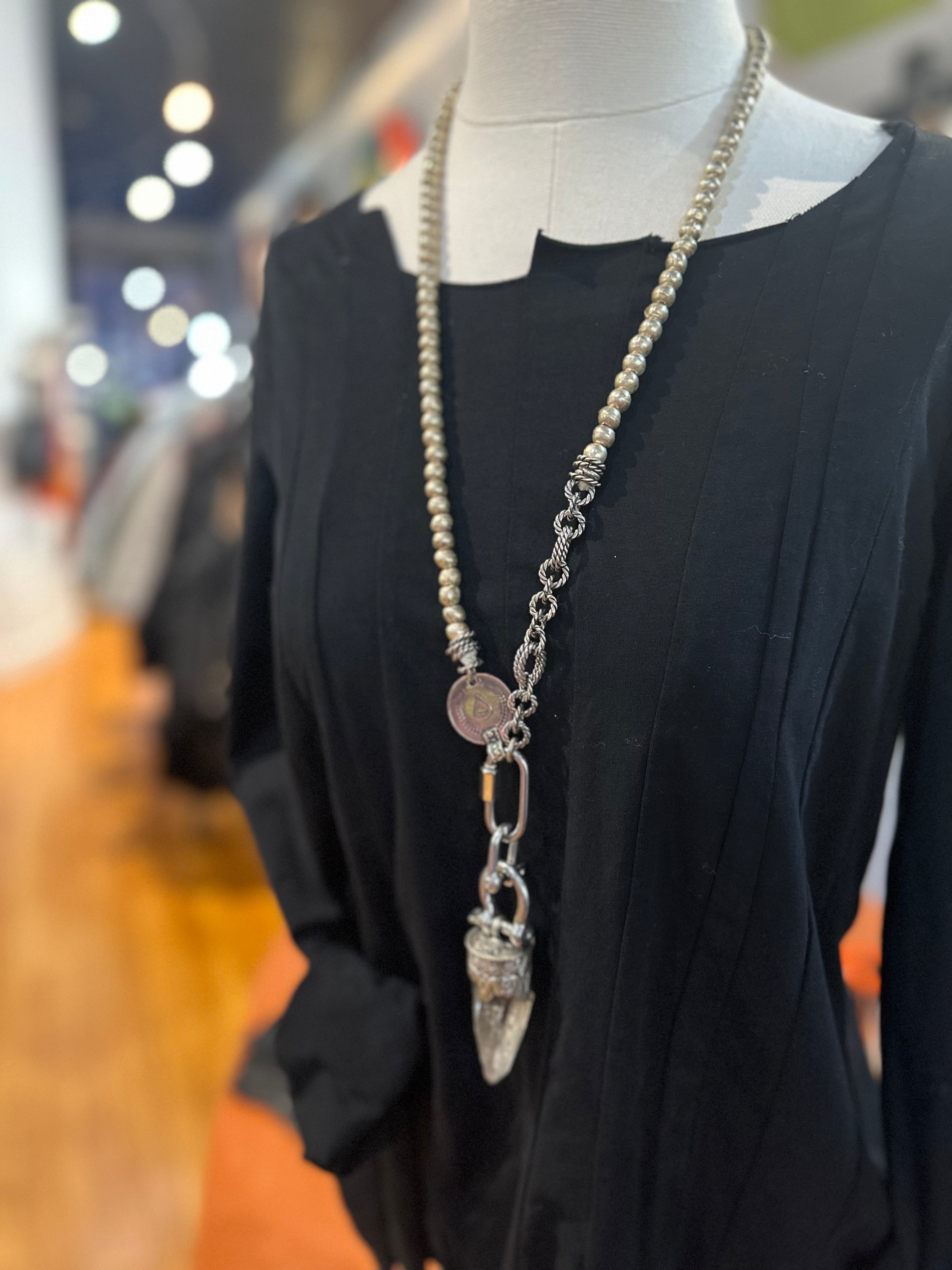 Mya Lambrecht - Long Nepalese Crystal