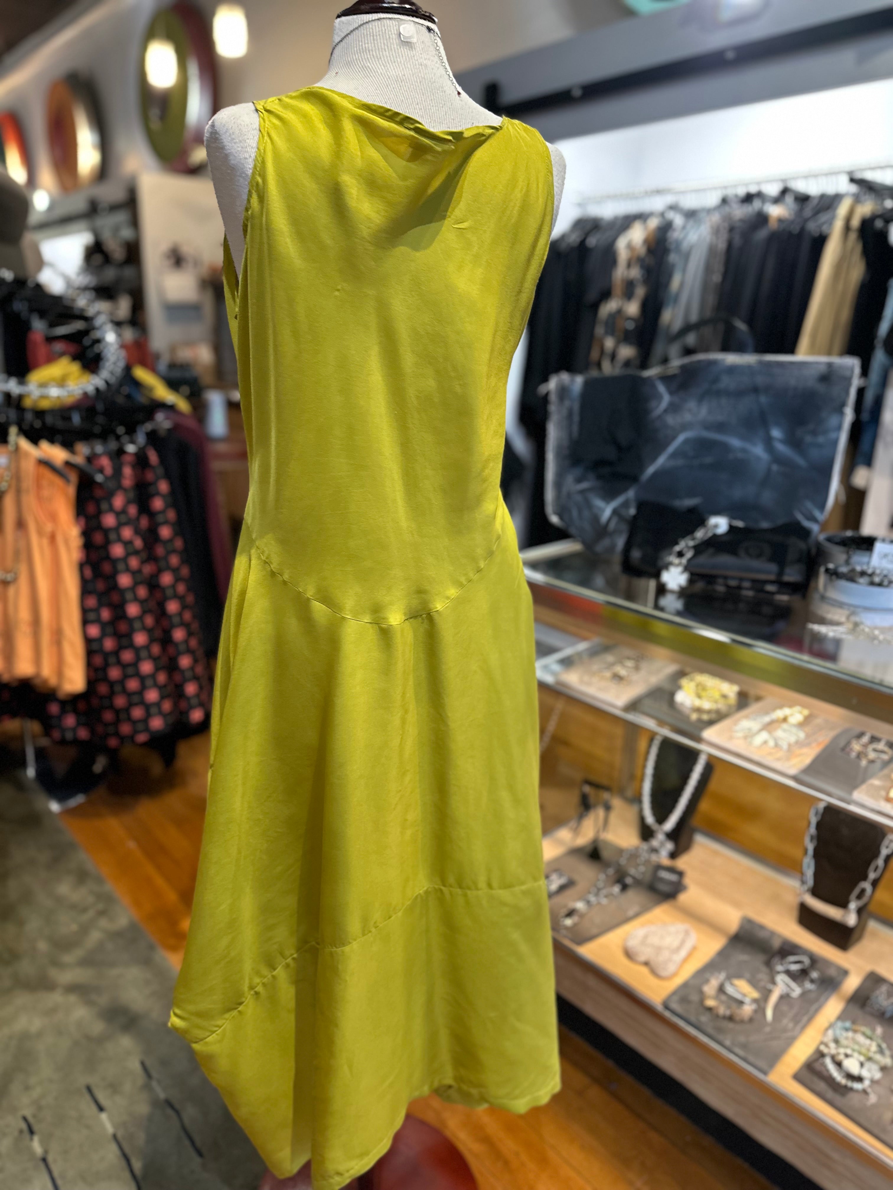 Artists and Revolutionaries - Ludenberg Dress