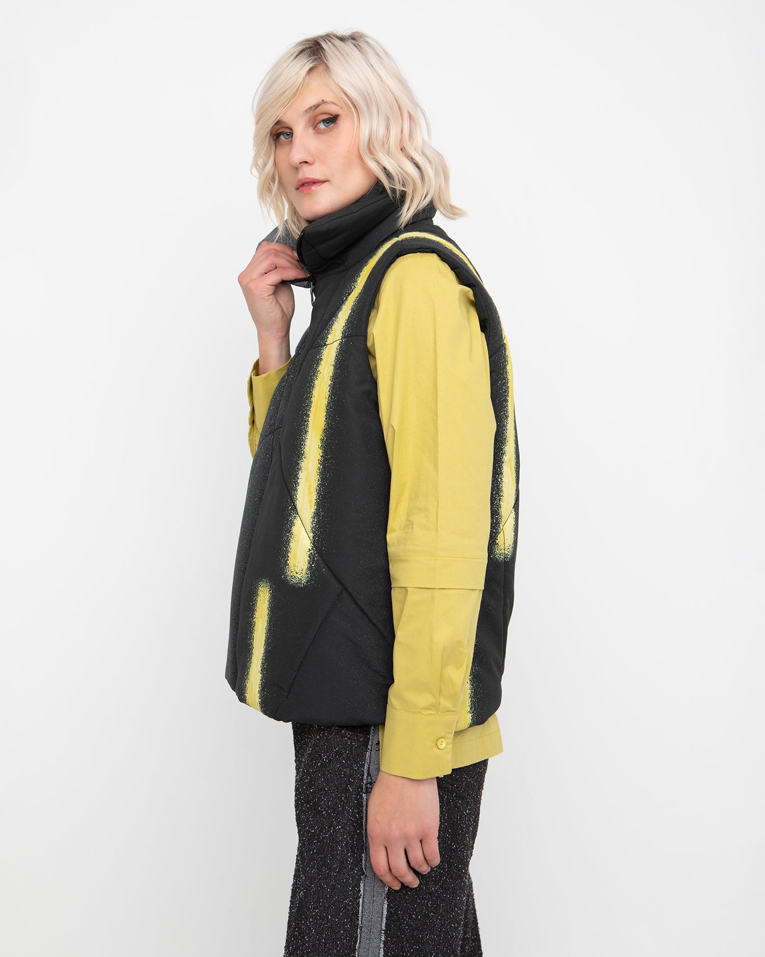 Ozai N KU - Horizon Print Vest