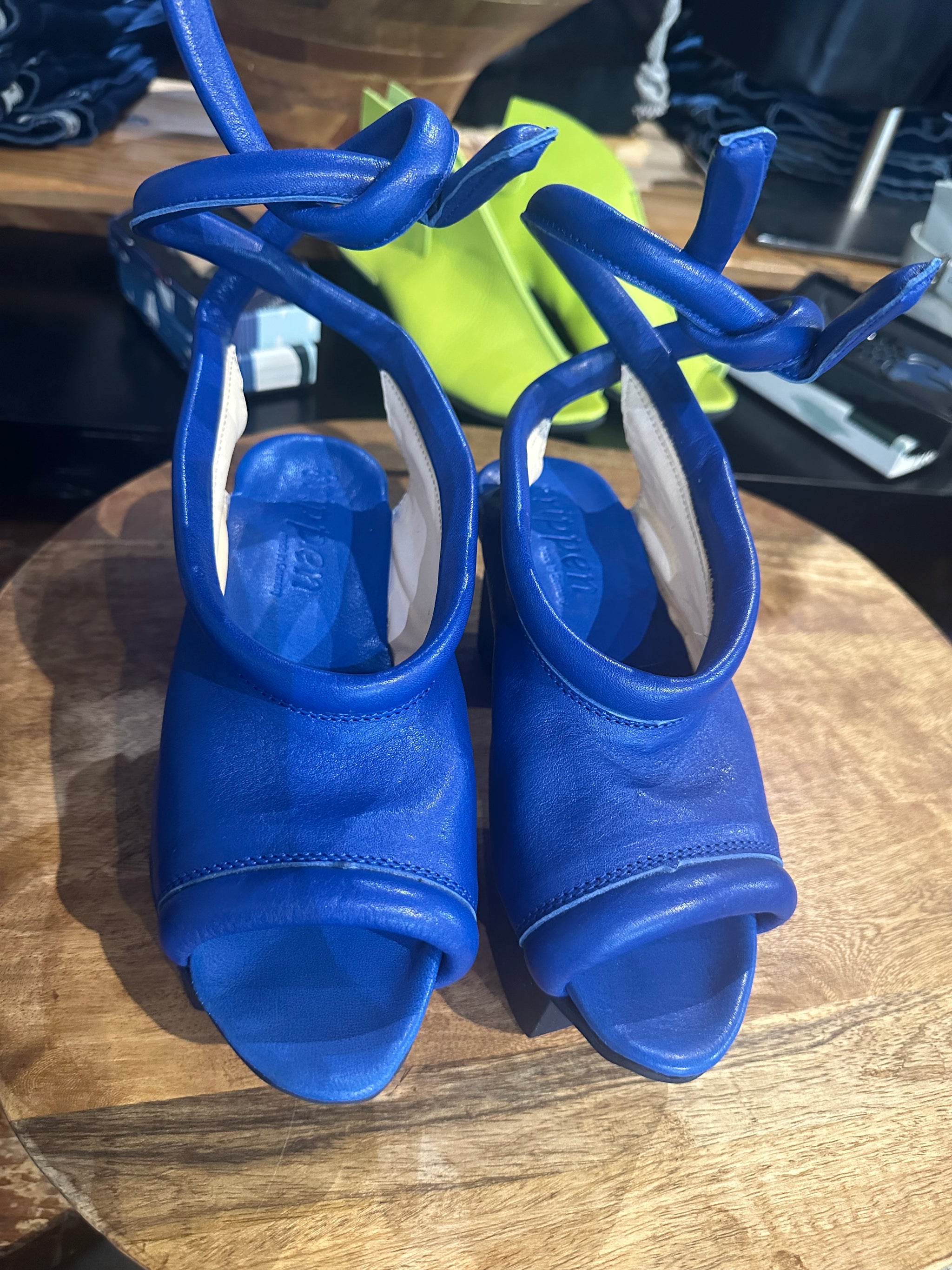 Shoes – Tagged 