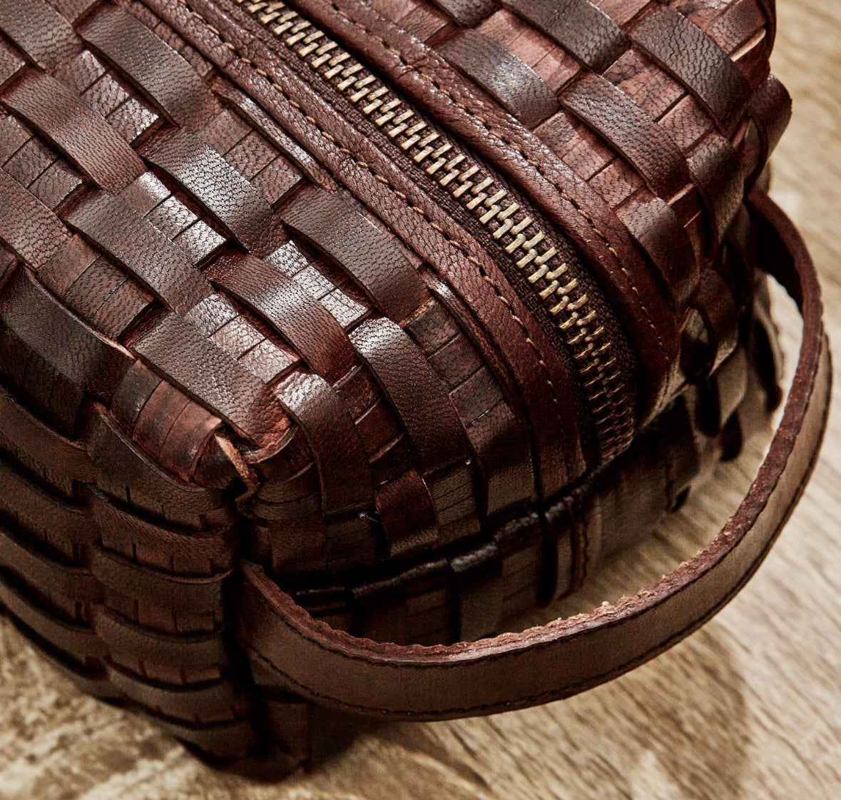 Two's Company - Woven Leather Dopp Kit