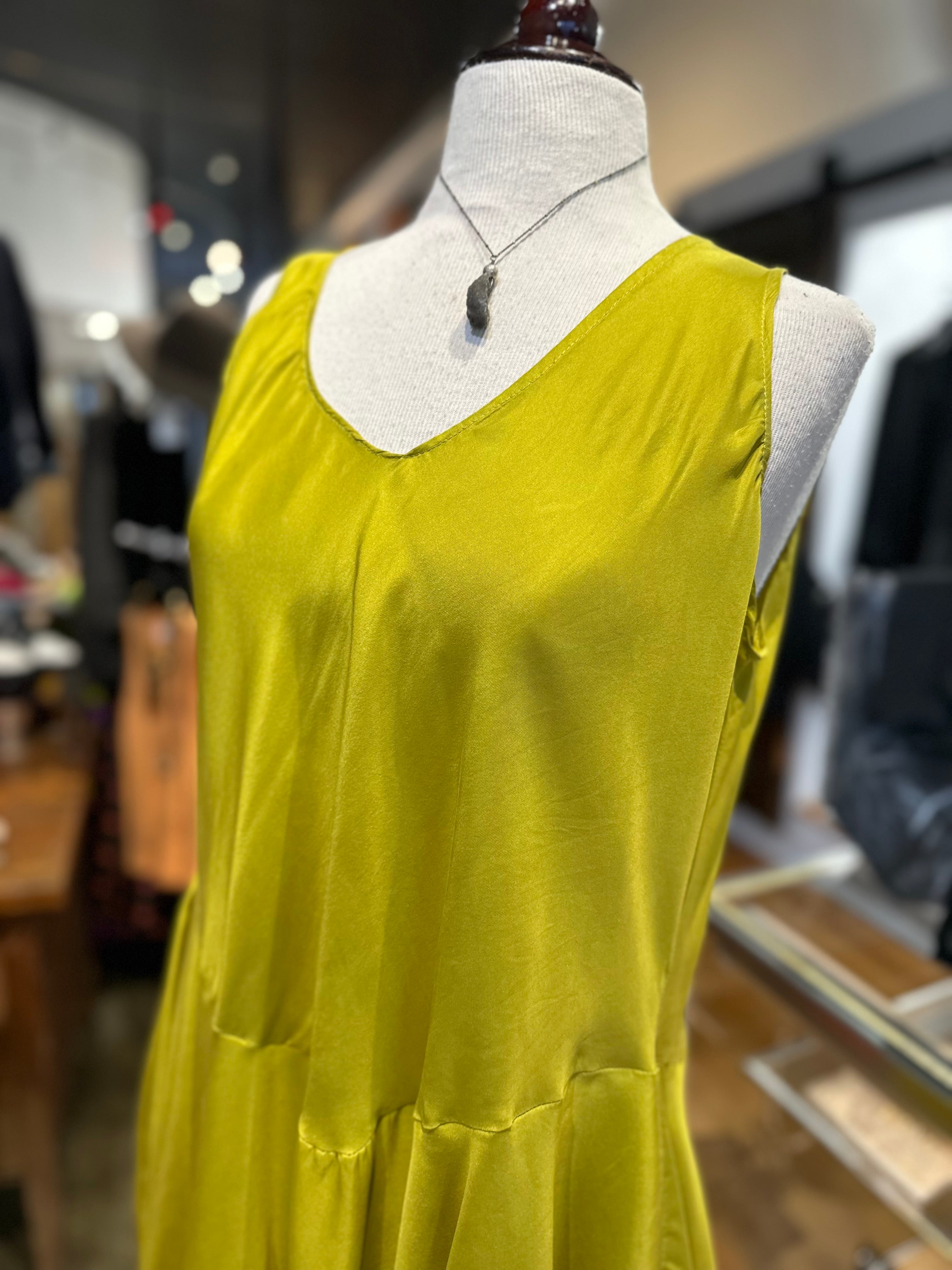 Artists and Revolutionaries - Ludenberg Dress