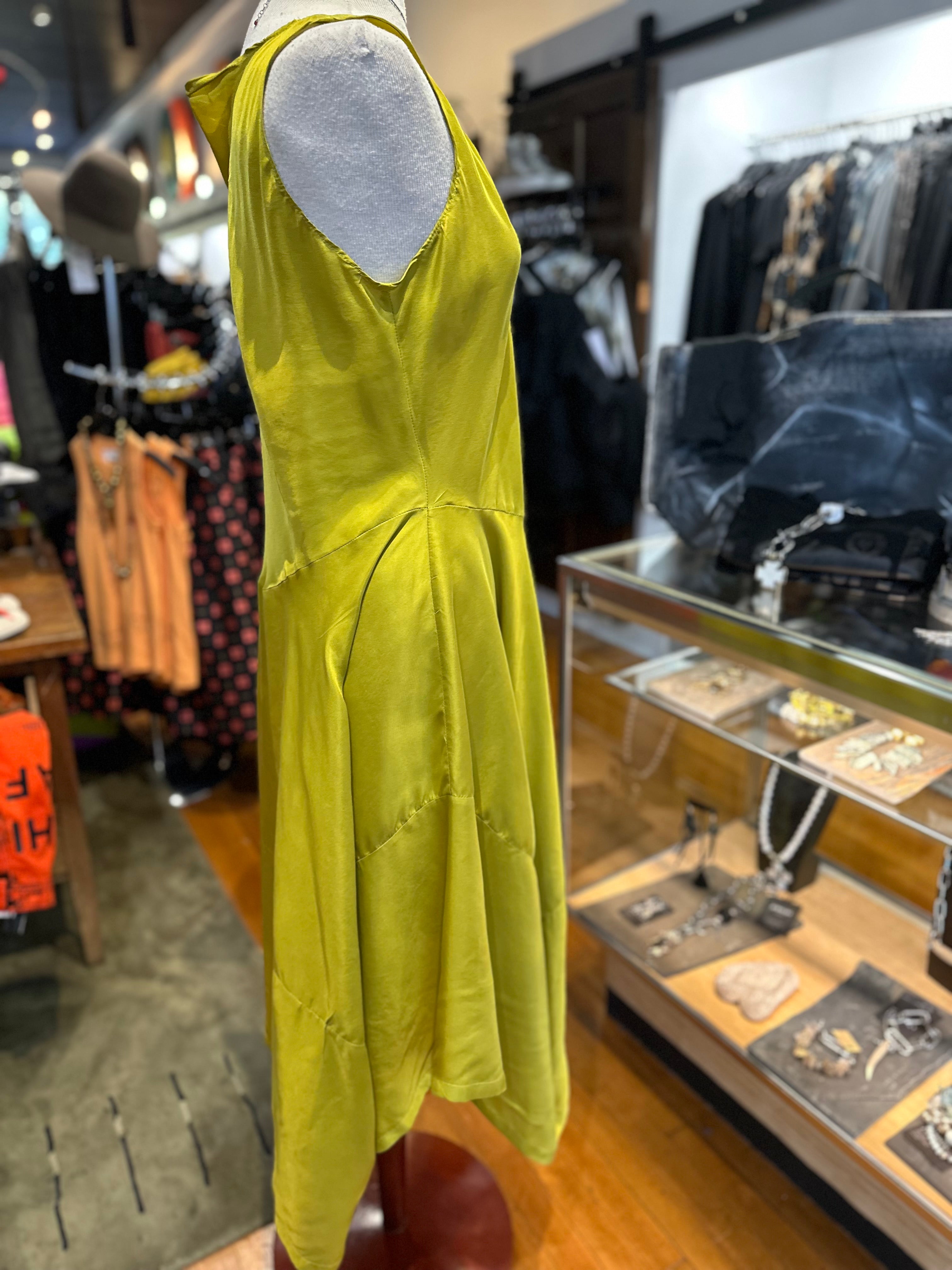 Artists and Revolutionaries - Ludenberg Dress