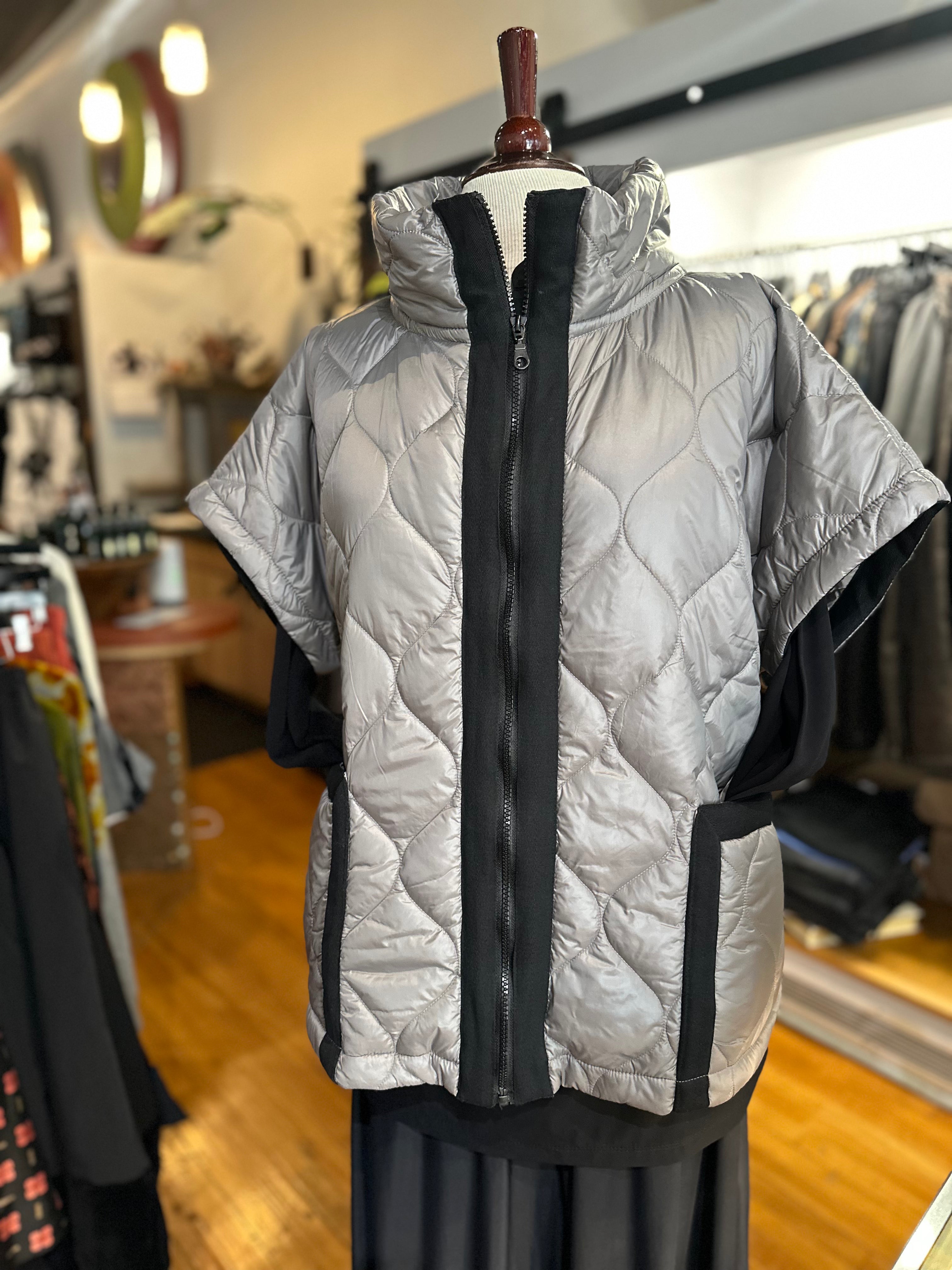 Ozai N KU - Dione Reversible Vest