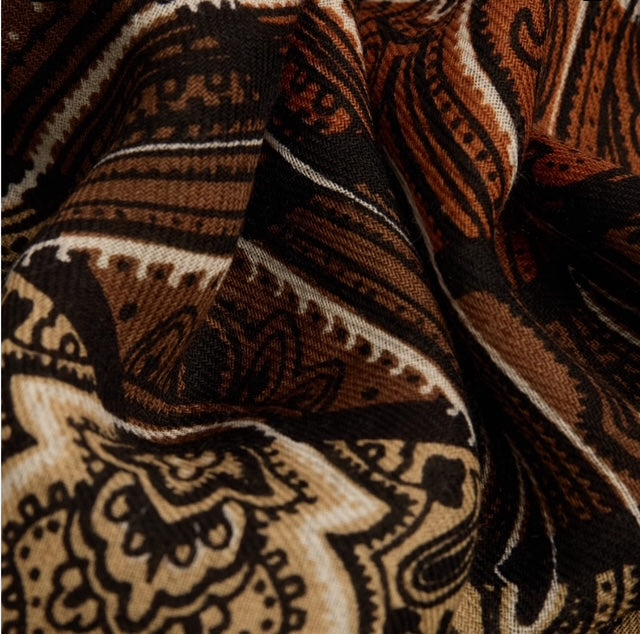 Inoui Editions - Square Paisley Scarf