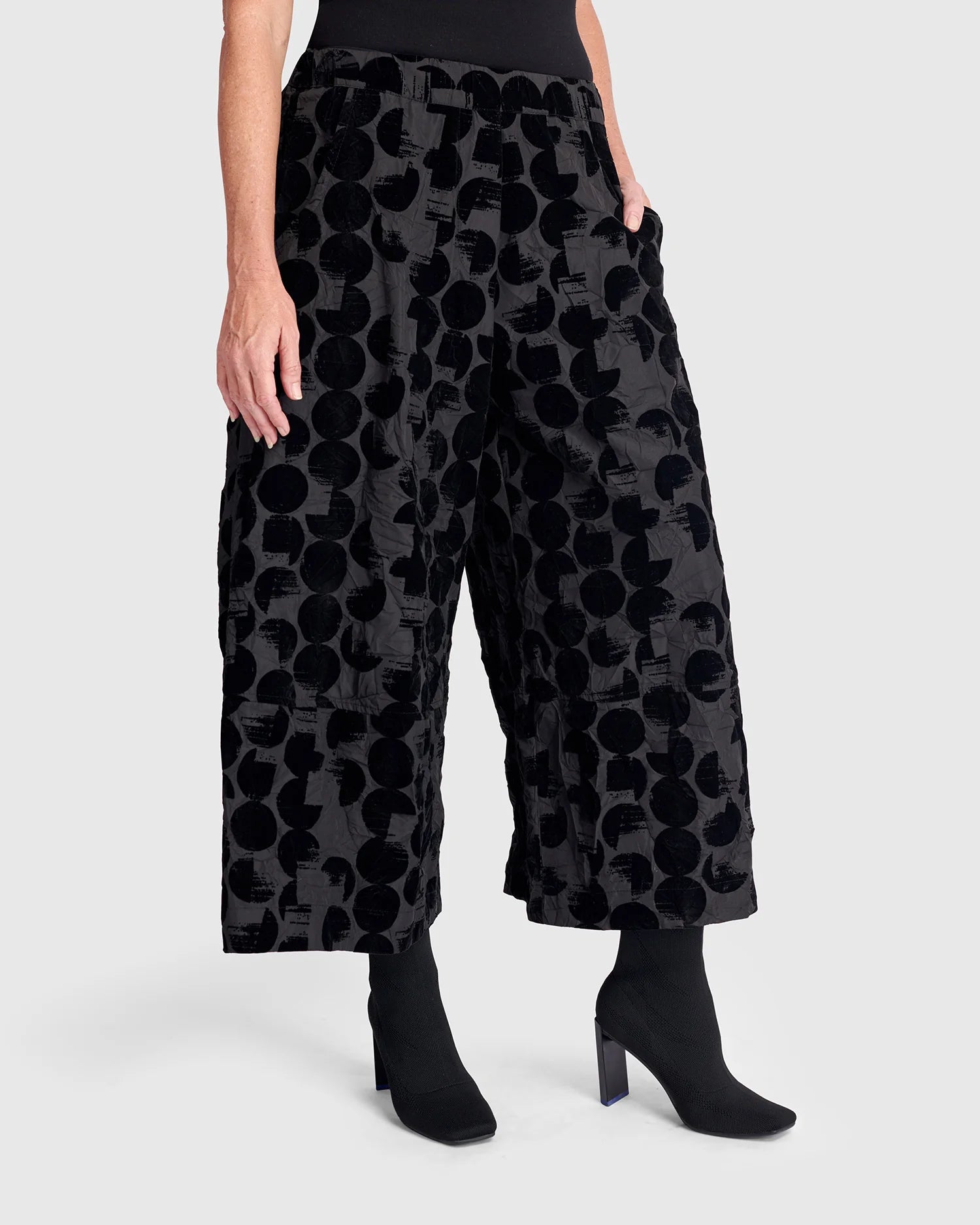 Alembika - Flocked Wide Leg Pant
