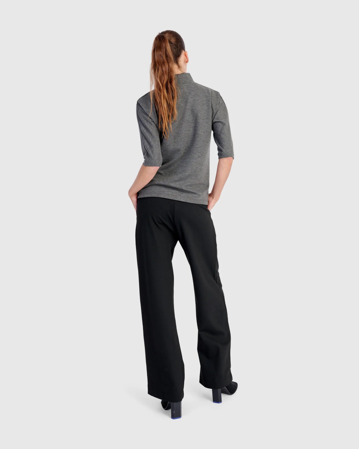 Alembika - Essential Mockneck Grey