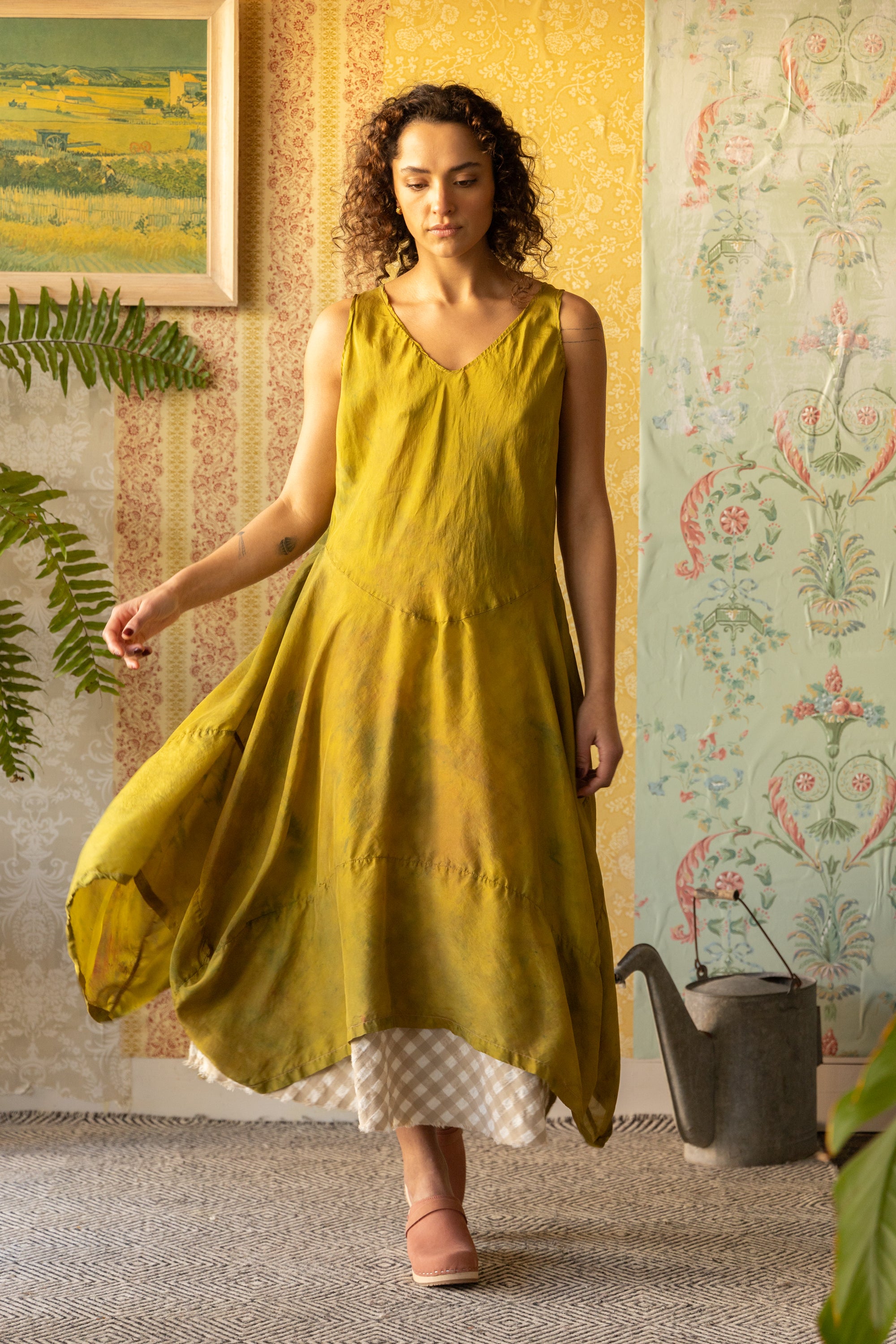 Artists and Revolutionaries - Ludenberg Dress